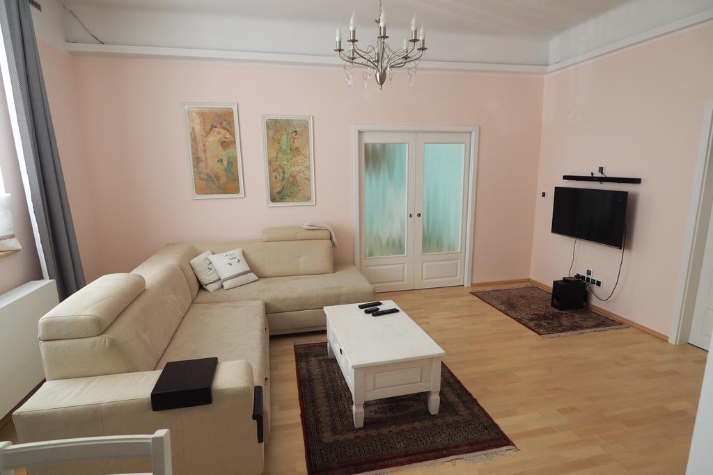 Art Nouveau Apartment Prag Dış mekan fotoğraf